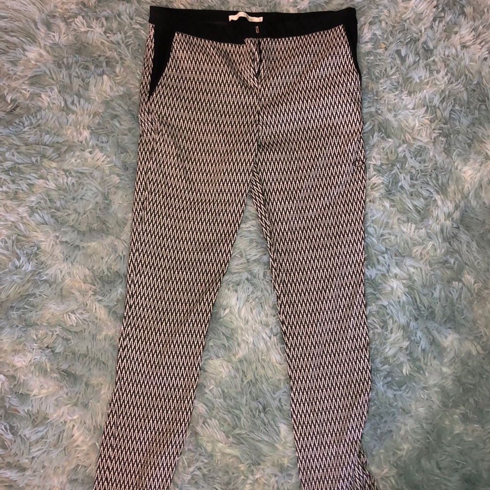 Black and white pants-Size L